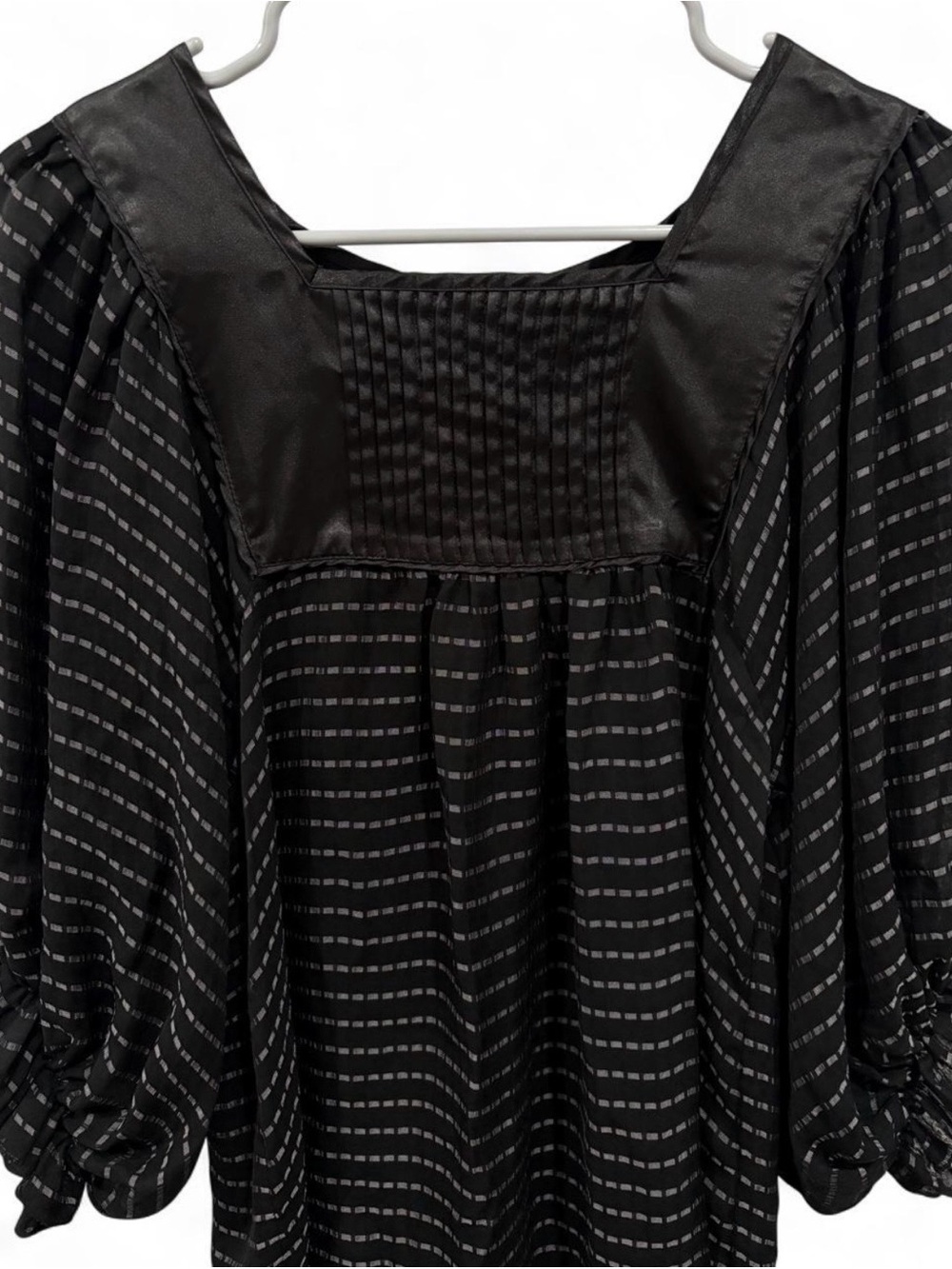 Dahiny Silk Blend Black Striped Pleated Ruffle Sleeve Blouse Small Flowy Satin - Picture 3 of 8